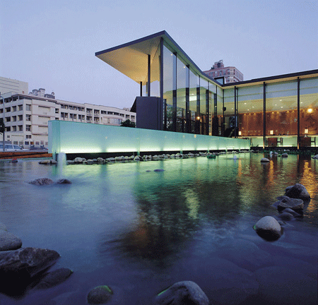 設(shè)計一種新型散熱風(fēng)扇驅(qū)動頻率切換裝置